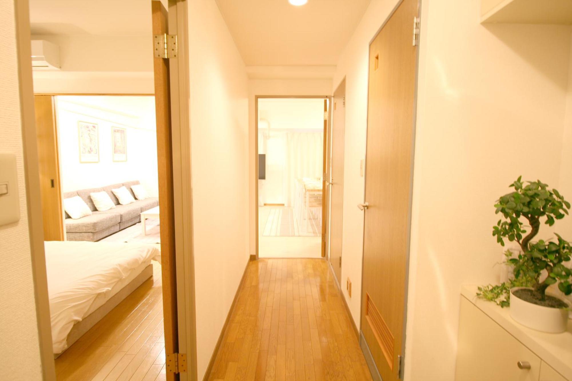 大阪中心街 道頓堀徒歩10分!!! 日本橋駅 徒歩10分 ホテルリネン使用 702 Apartemen Osaka